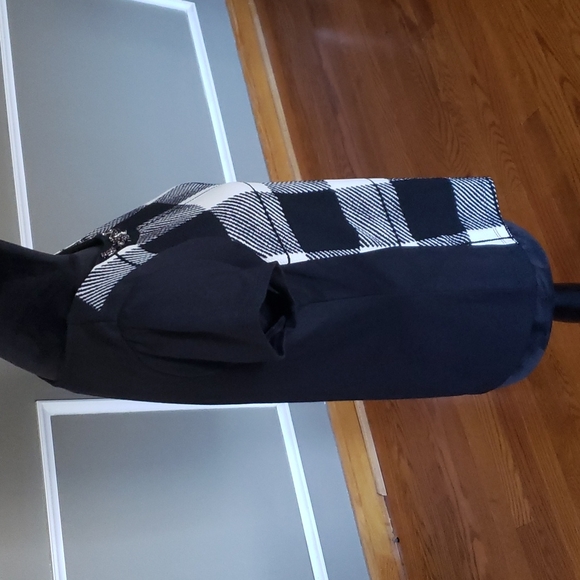 Worthington Blouse - Picture 4 of 8